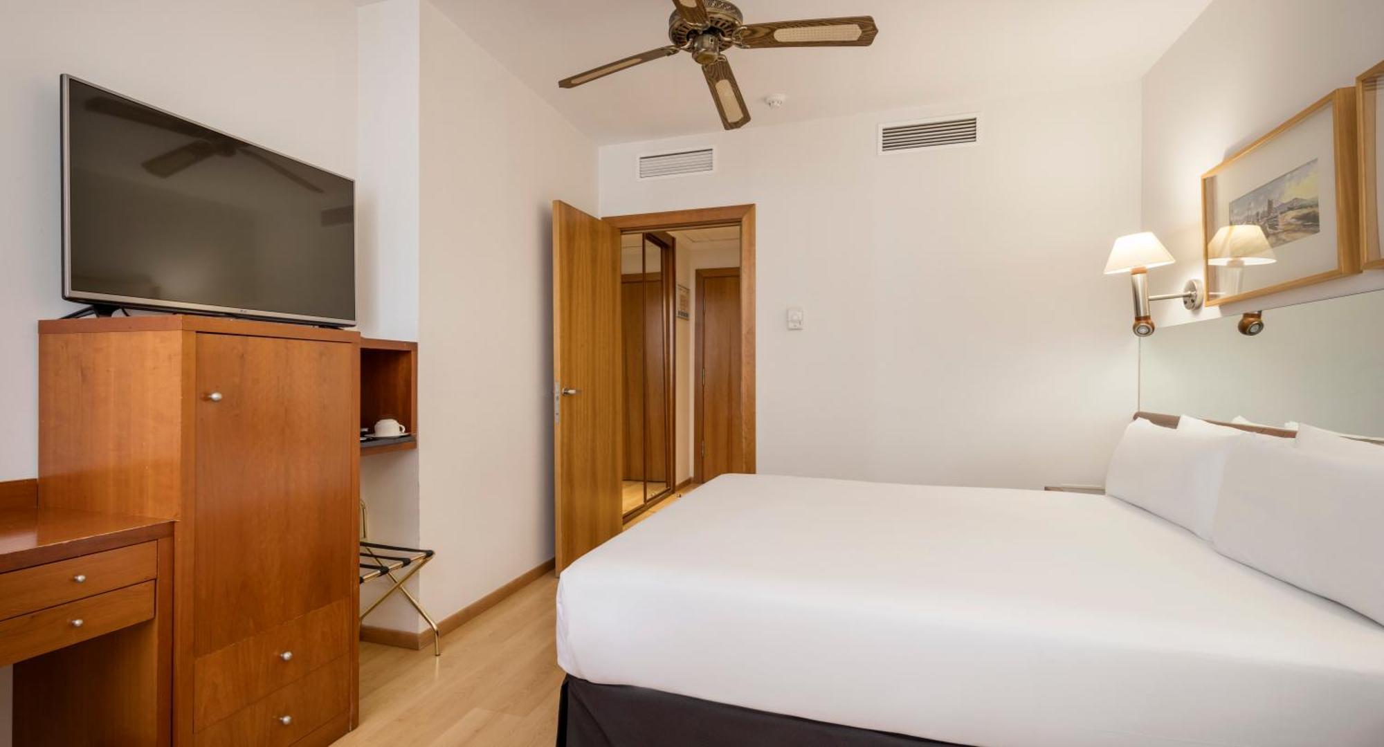 Ilunion Les Corts Spa Барселона Стая снимка