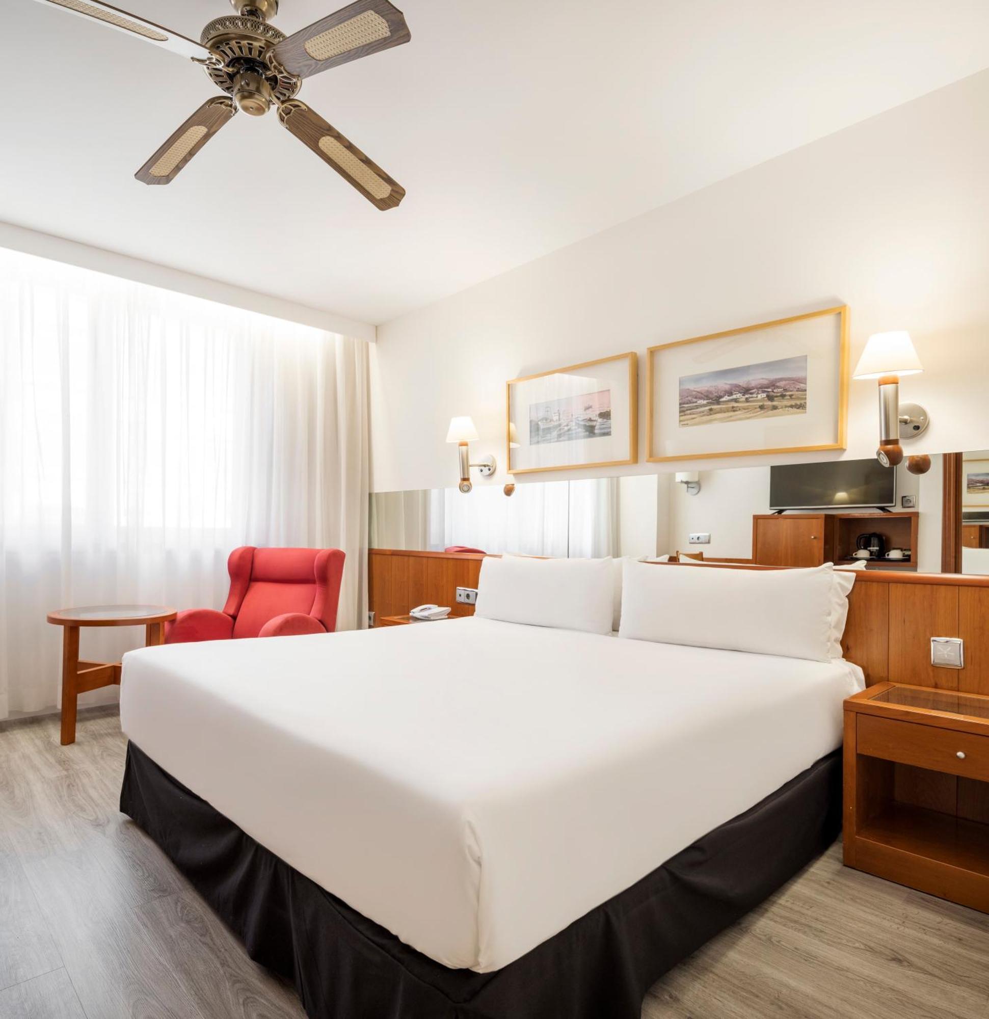 Ilunion Les Corts Spa Барселона Стая снимка